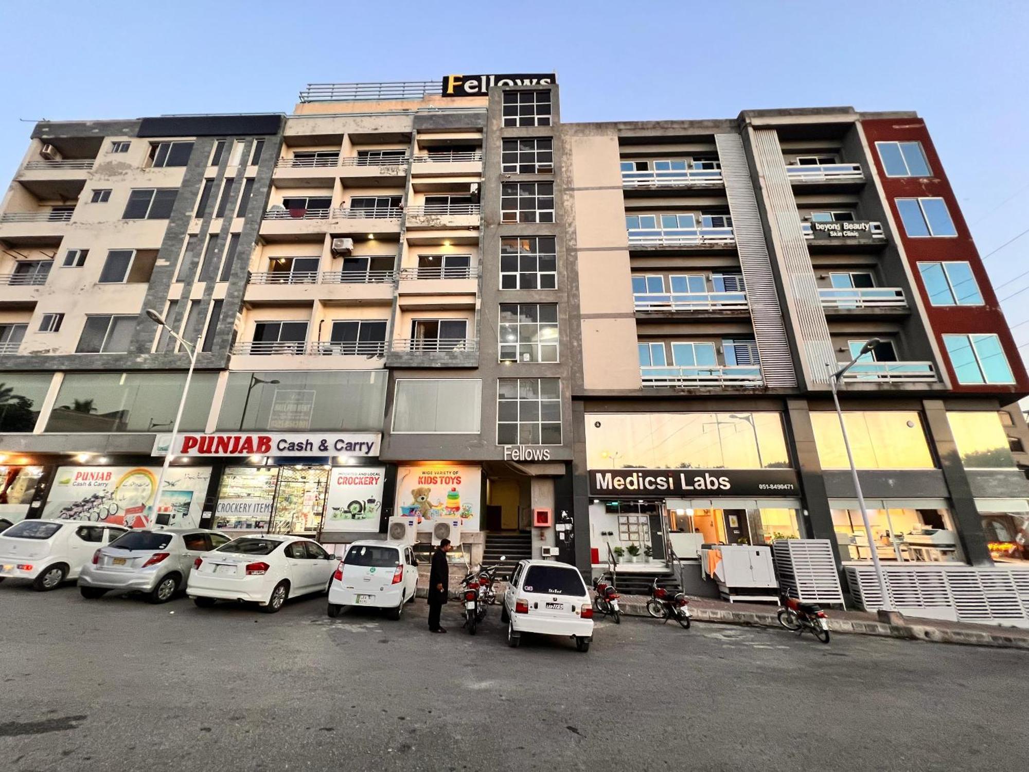 Comfortable Rental Apartments In Bahria Town Rawalpindi Exteriör bild
