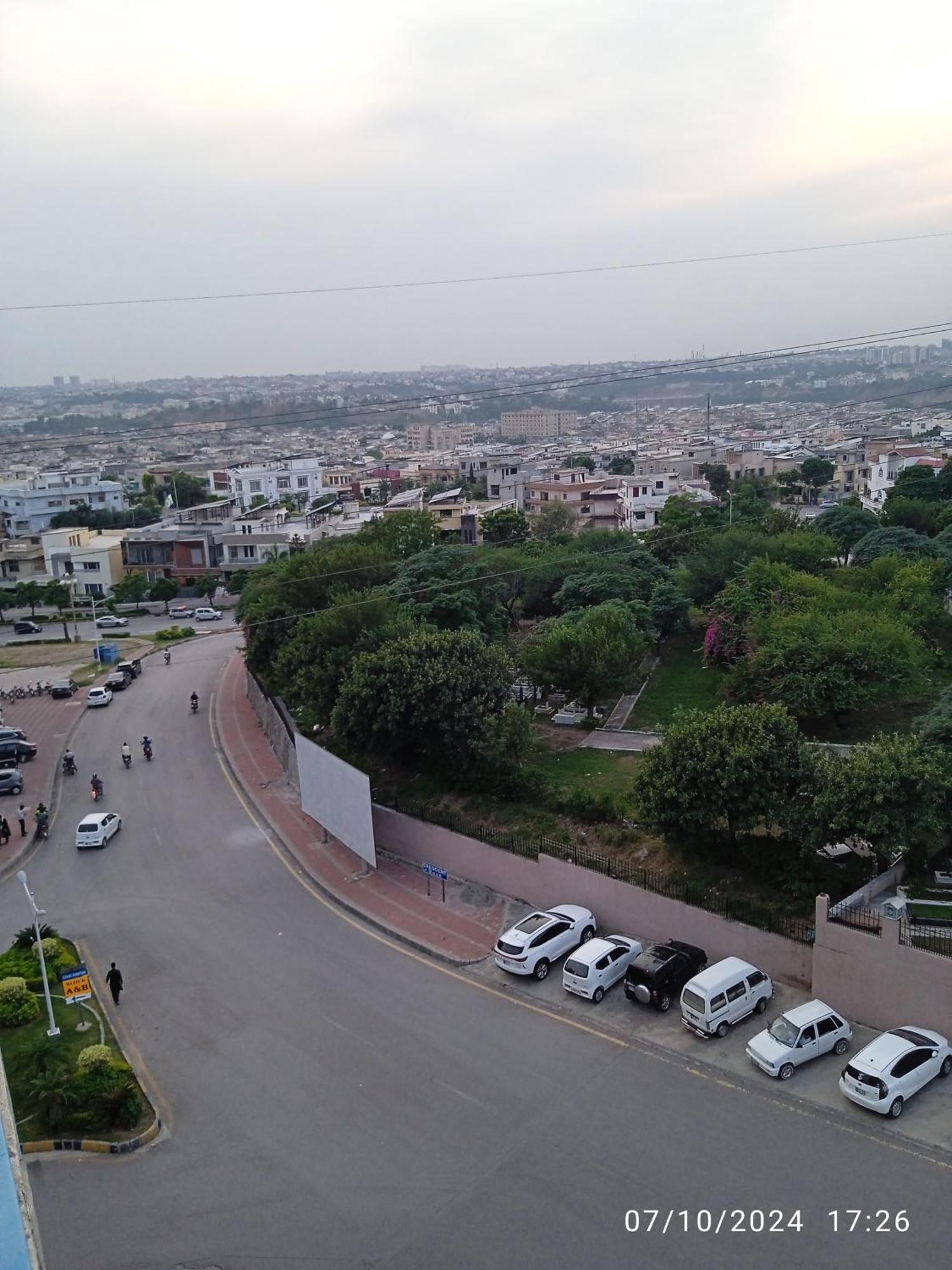 Comfortable Rental Apartments In Bahria Town Rawalpindi Exteriör bild